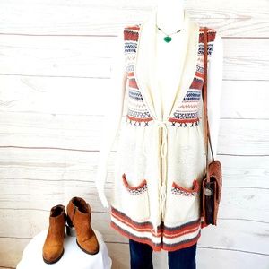 Free People adorable sleeveless long sweater
